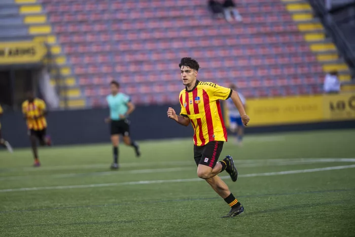 Victòria davant el campió per tancar la lliga (2-1)