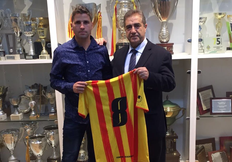 Xavi Jiménez, del camp a la banqueta