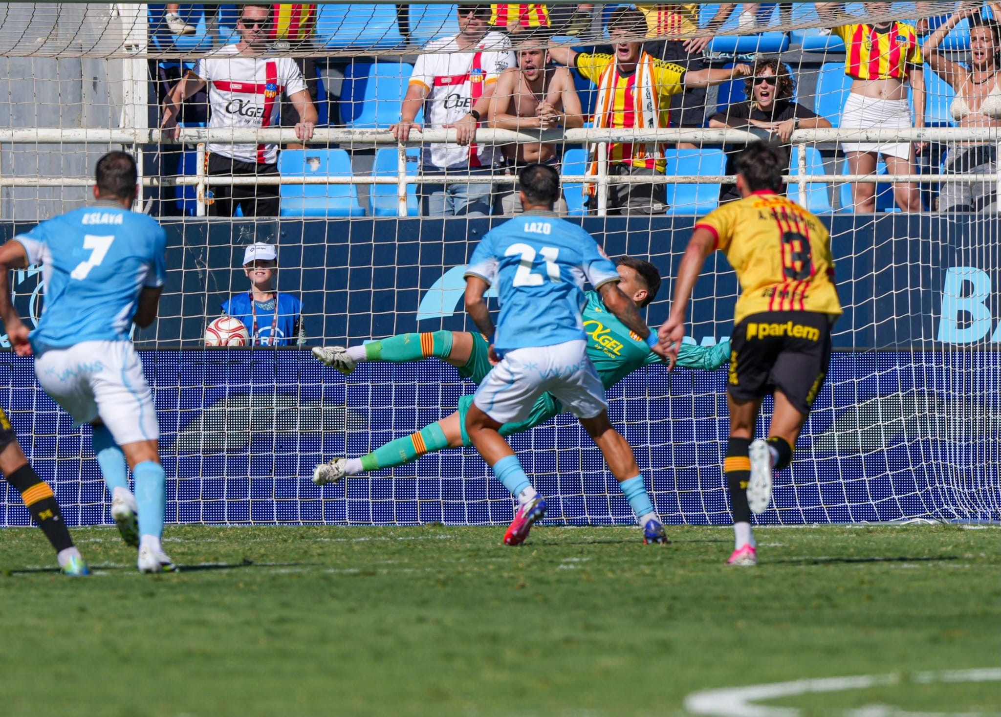 Penalitzats també a Eivissa (2-0)